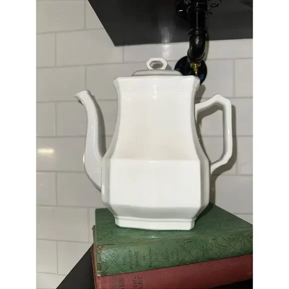 Antique 1890s Ironstone Teapot by J & G Meakin of England